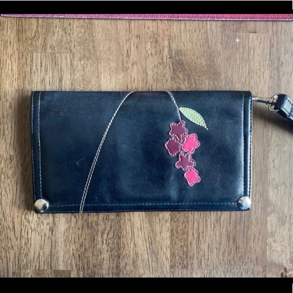 Queen Bee Black Floral Wallet Wristlet
